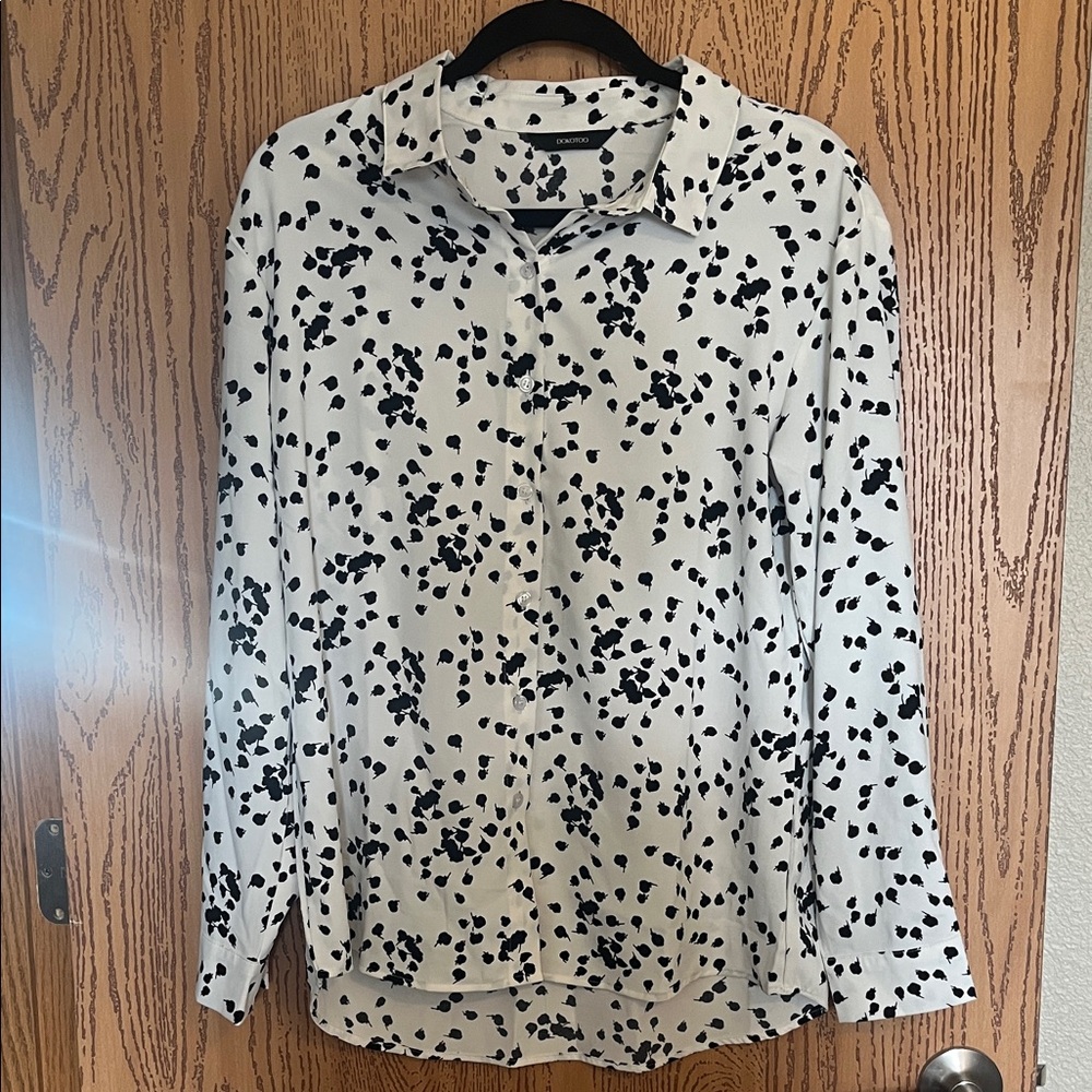Elegant Black and White Button Down Shirt